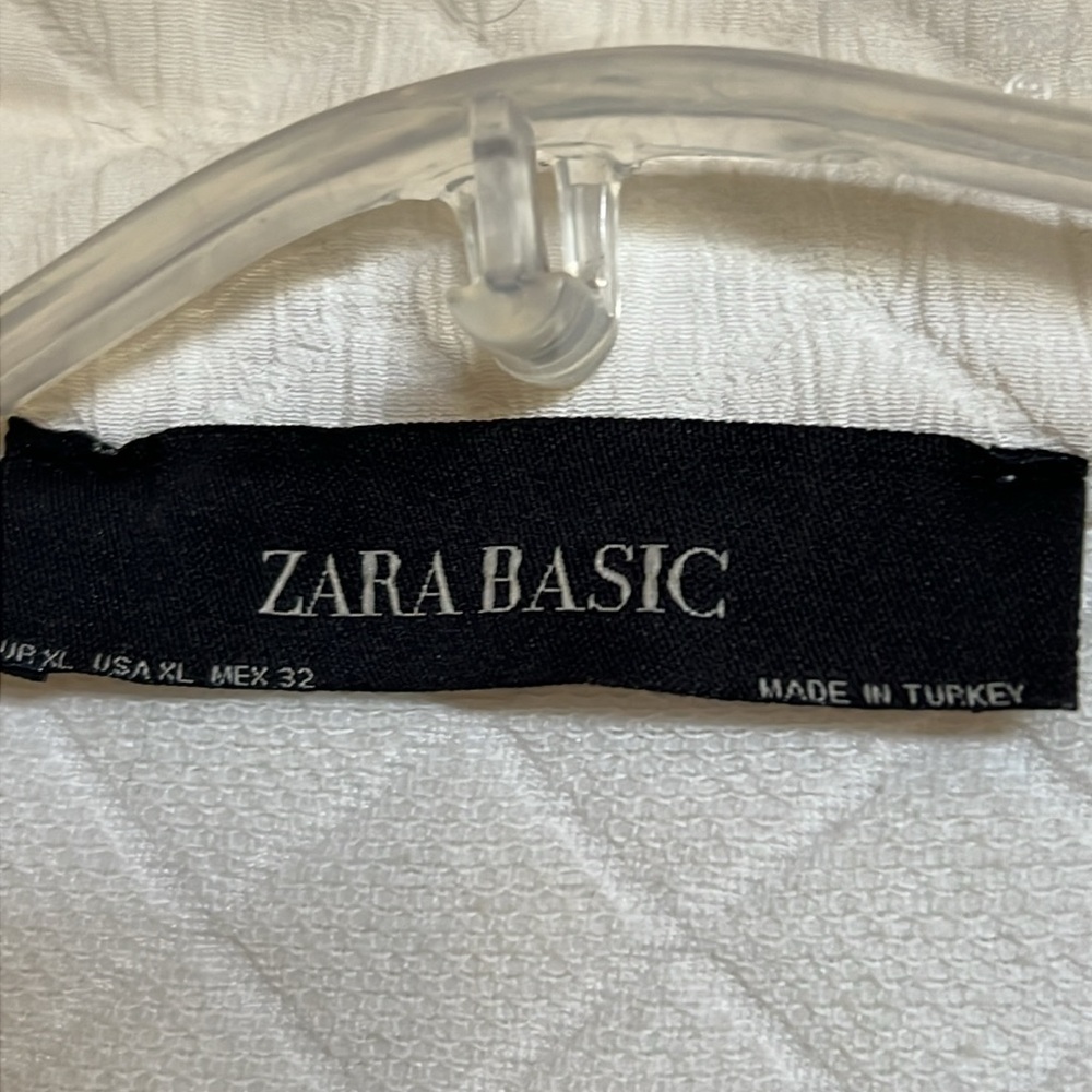 Zara Basic Full Zip Jacket / Tops Nwot - image 2